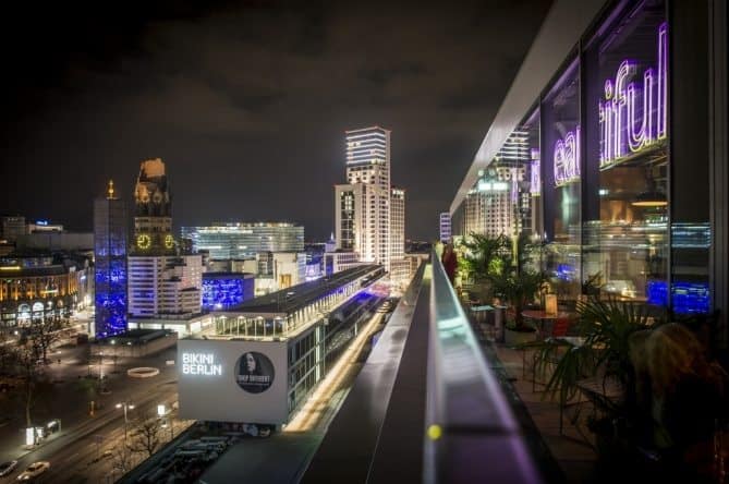 Dachterrasse und Restaurant