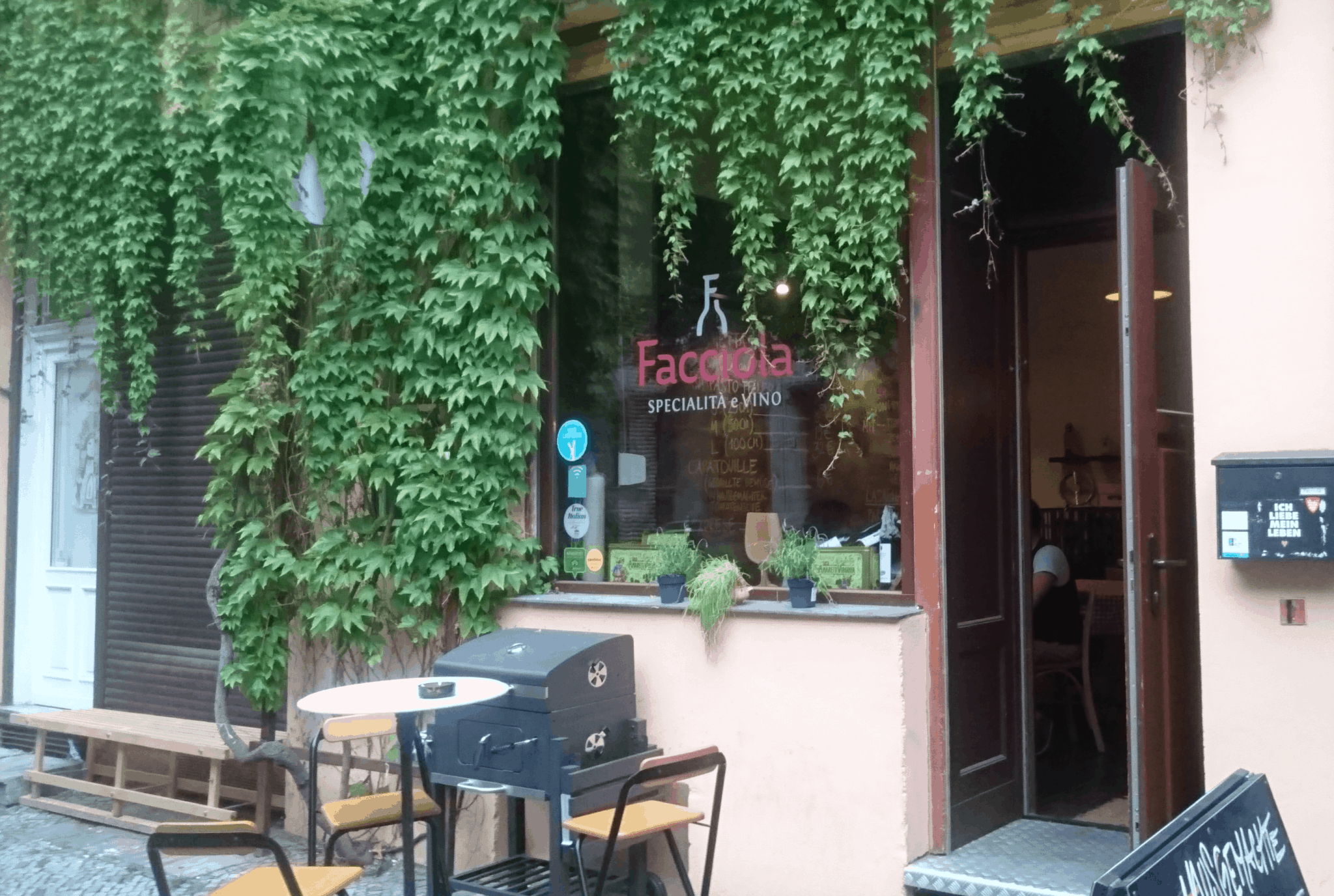 BERLIN LOVES YOU Facciola Eatalian Food Week Featured Image