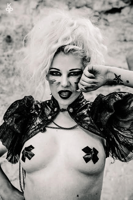 Apokalipstick #3: Quarantine Julietta la Doll