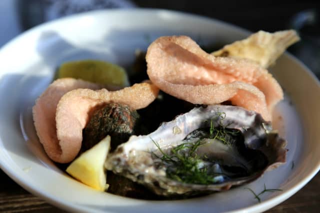 seafood sundays berlin birgit & bier oysters and prawn crackers