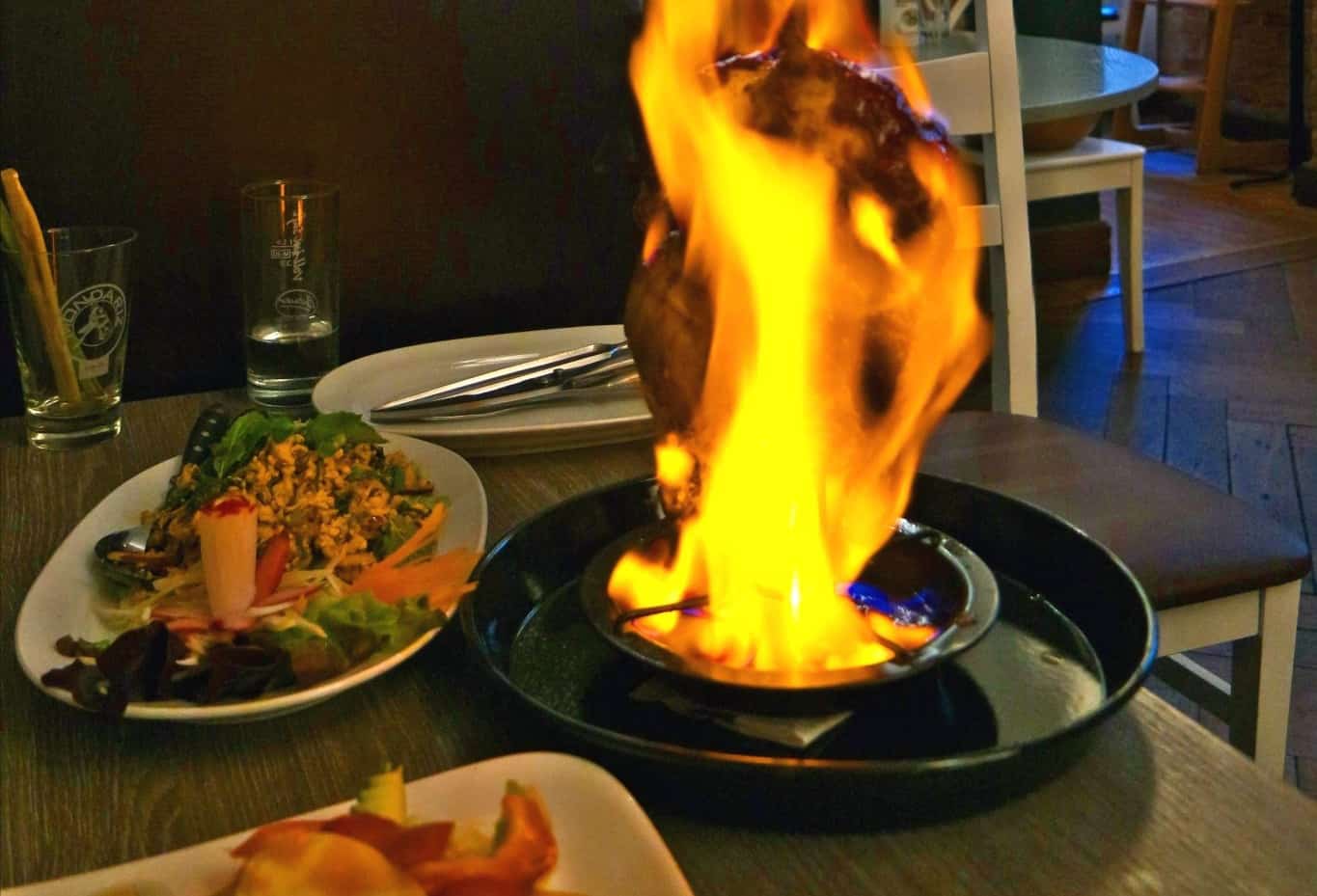 Bangkok-City-Berlin-Flaming-Chicken-2 (1)